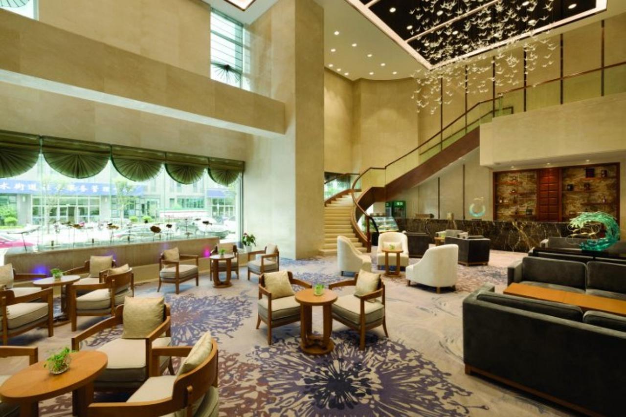 Ramada Jiaxing Hotel Екстериор снимка