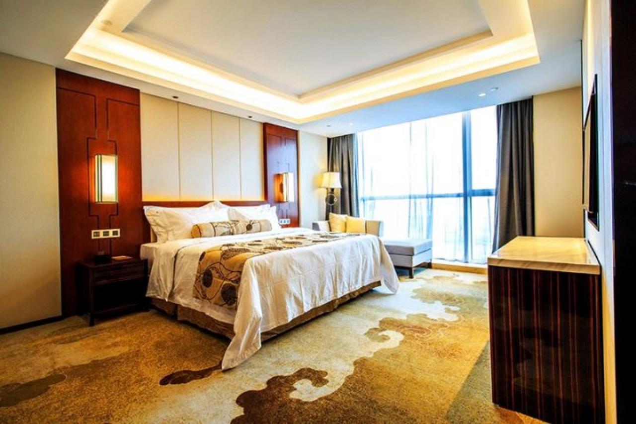Ramada Jiaxing Hotel Екстериор снимка